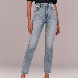 Abercrombie & Fitch mom jeans